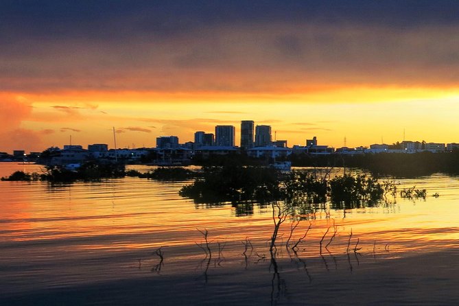 Darwin Sunset Cruise Including Fish 'n' Chips - Finding the best sunset view over Fannie Bay