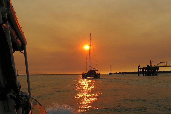 Darwin Sunset Cruise Including Fish 'n' Chips - A quiet cruise with a lively finish