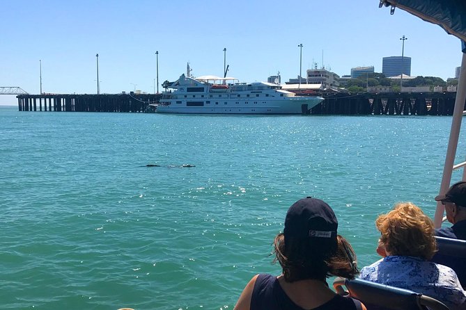 Discover Darwin Harbour 1 hour Darwin Harbour Cruise - The working harbor and the traces of Cyclone Tracy