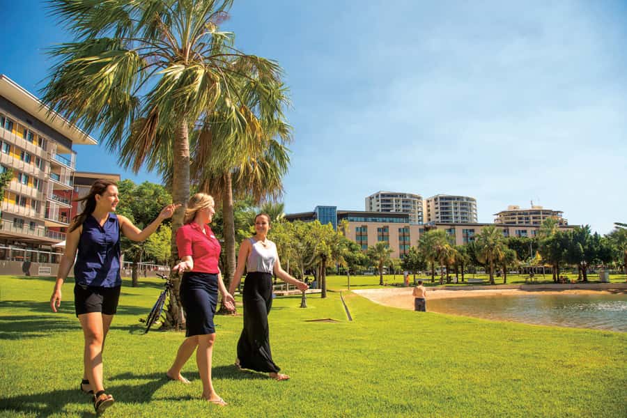 Discover the City of Darwin: Half-Day City Coach Tour - Key points to know before booking