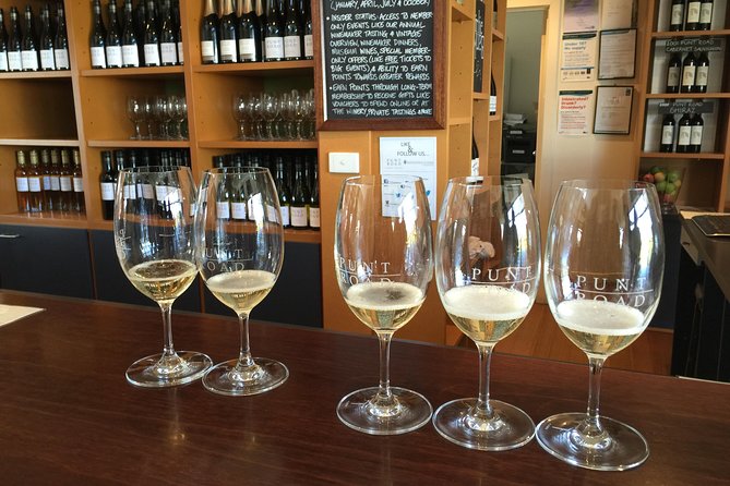 Epic Yarra Valley Wine Tour + Lunch, Chocolate & Gin/Beer Option - Soumah or Tokar Estate, plus the day’s main lunch