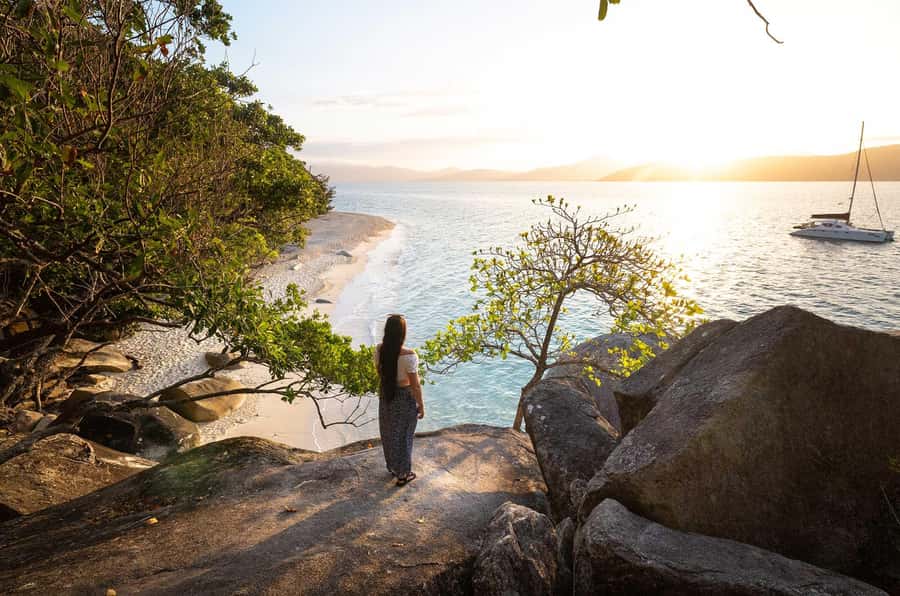 Fitzroy Island: Full-Day Ferry & Snorkel Safari Guided Tour - Your first hour on Fitzroy Island