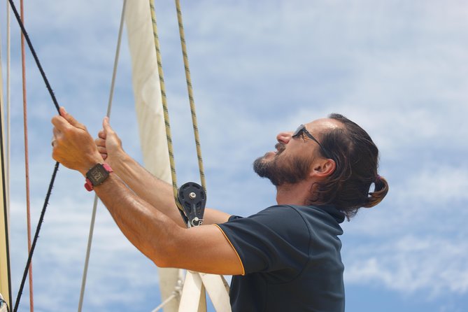 Fremantle Twilight Sail - Whale season from September to November