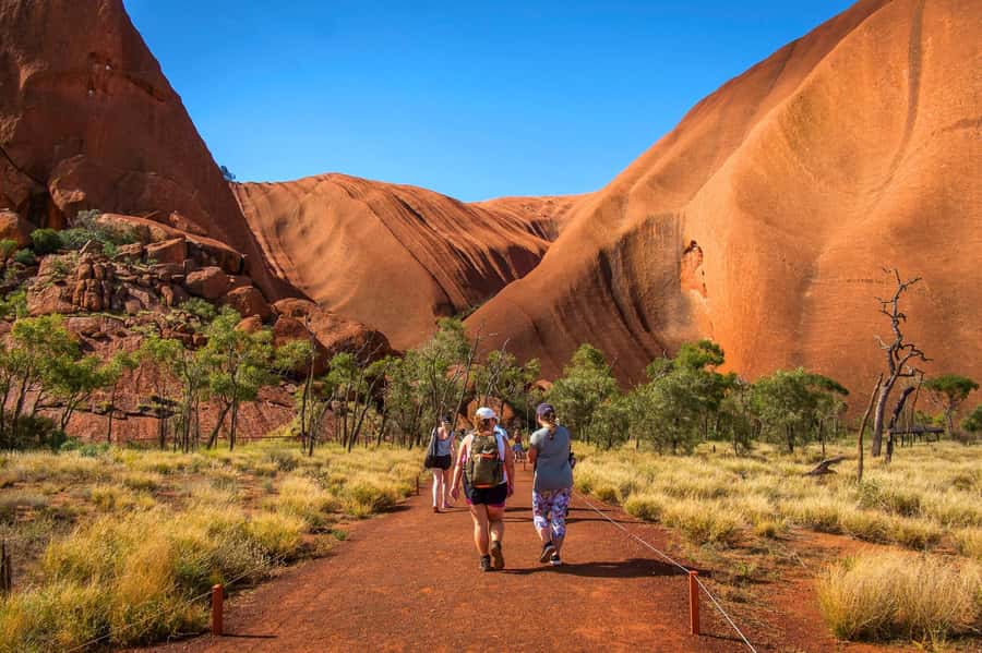 From Alice Springs: Day Trip to Uluru with BBQ Dinner - The return drive and the real cost of the schedule