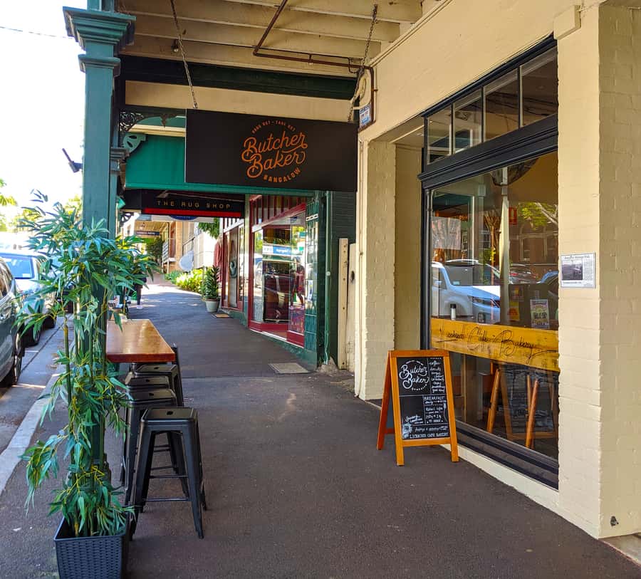 From Brisbane: Byron Bay, Bangalow, and Gold Coast Day Tour - A taste of local food at The Farm