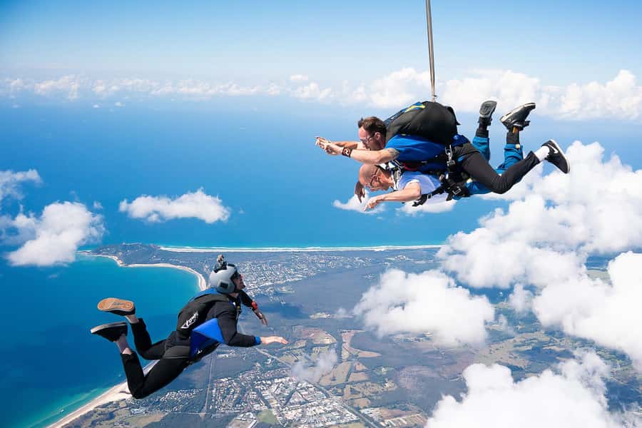 From Gold Coast: Tandem Skydive Experience over Byron Bay - What happens at the beachside drop zone