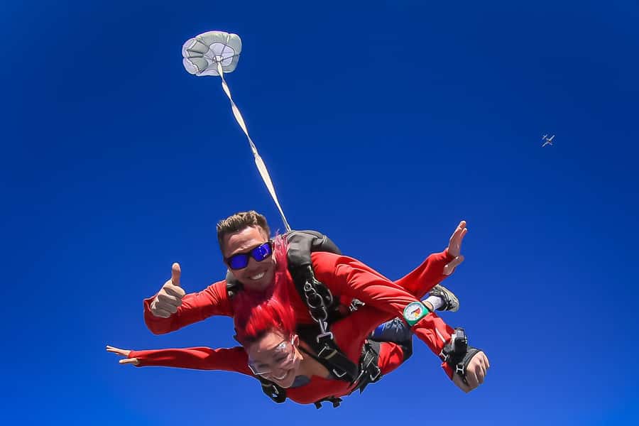 From Gold Coast: Tandem Skydive Experience over Byron Bay - Freefall, canopy time, and the view below