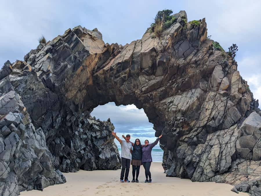 From Hobart: Bruny Island Nature & Produce Adventure Tour - Chocolate, honey, cheese, and oysters