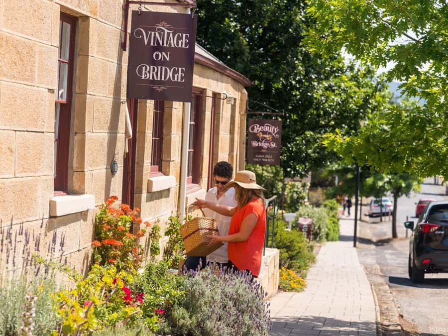 From Hobart: Richmond Village 4 hour Return Tour (Afternoon) - From Brooke Street Pier into the Coal Valley