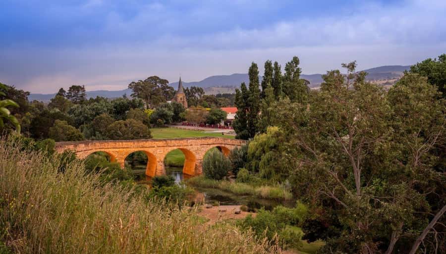 From Hobart: Richmond Village 4 hour Return Tour (Afternoon) - Richmond Bridge and the village’s convict past