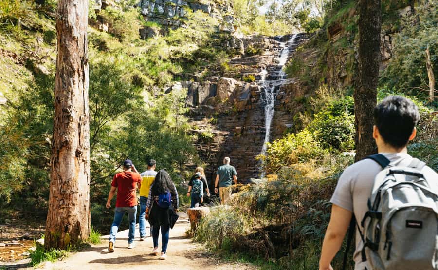 From Melbourne: Grampians National Park Group Tour - Moyston and the road toward the Grampians