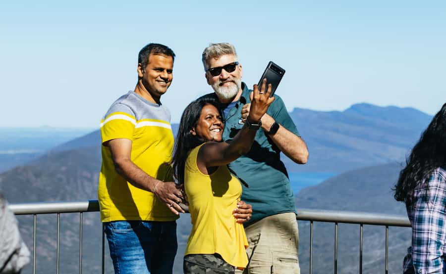 From Melbourne: Grampians National Park Group Tour - MacKenzie Falls and the 260-step choice