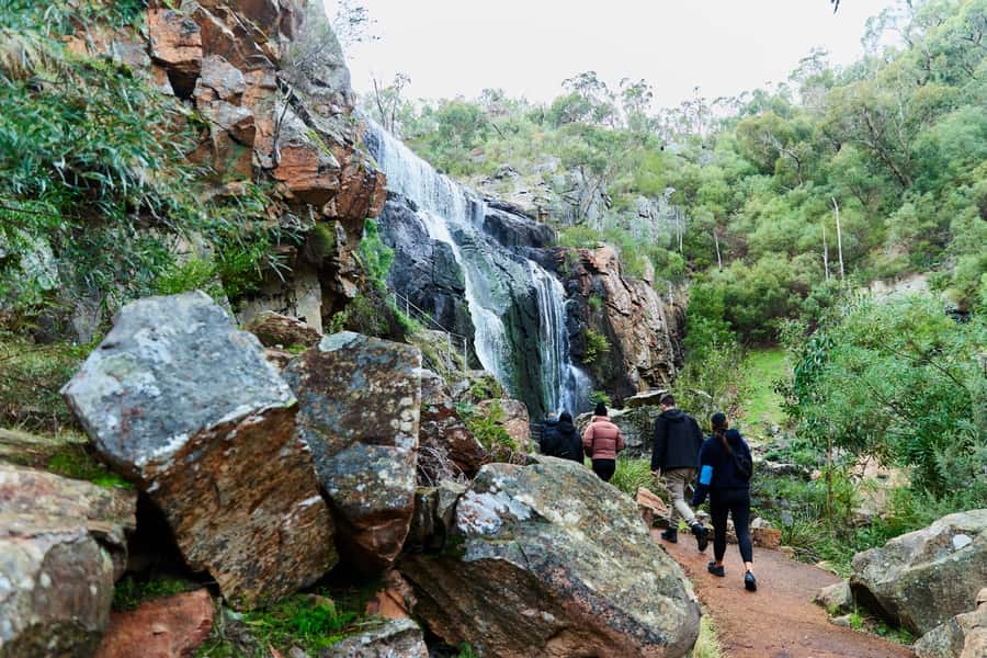From Melbourne: Grampians National Park Small Group Tour - Halls Gap, lunch, and a mountain-town pause