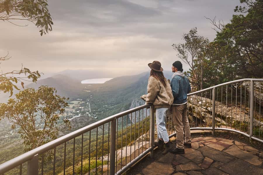 From Melbourne: Grampians National Park Small Group Tour - Wildlife, Ararat, and the road home