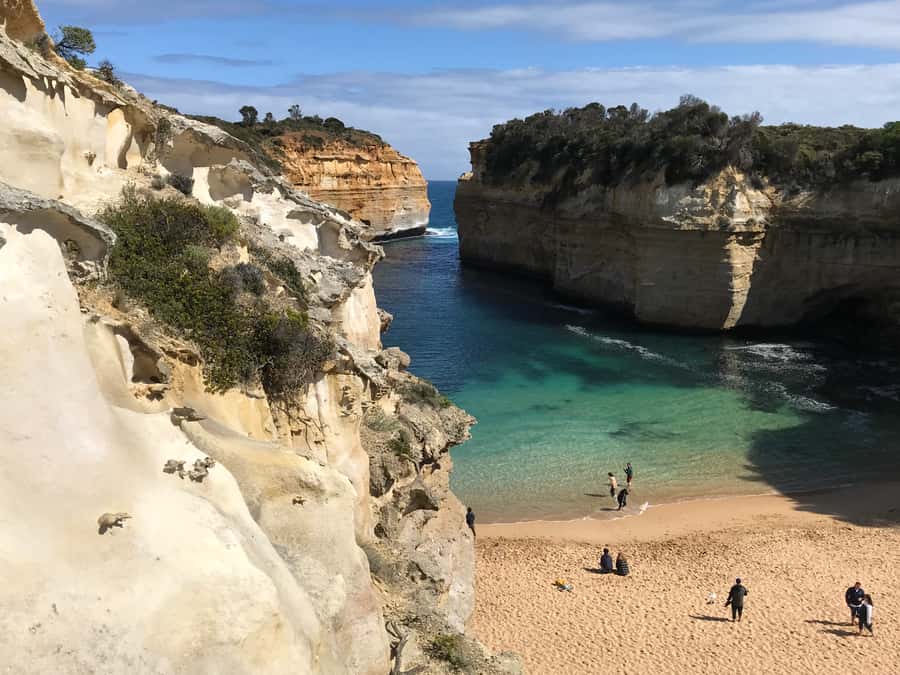 From Melbourne: Great Ocean Road Boutique Tour in Reverse - Twelve Apostles, Gibson Steps, and the first big views
