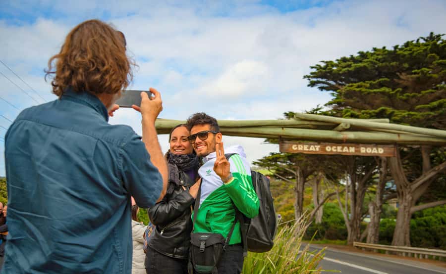 From Melbourne: Great Ocean Road Full-Day Guided Trip - Leaving Melbourne for Torquay and the surf coast
