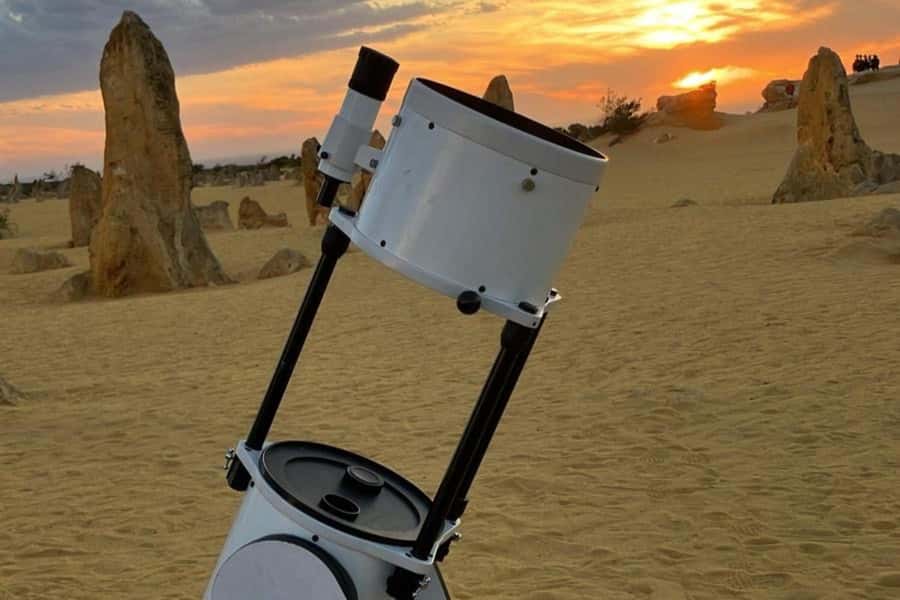 From Perth: Pinnacles Sunset and Stargazing Tour with Dinner - Lancelin Lookout and the western dunes