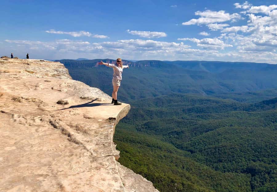 From Sydney: Blue Mountains Bushwalks & Featherdale Tour - Lunch in Katoomba or Leura