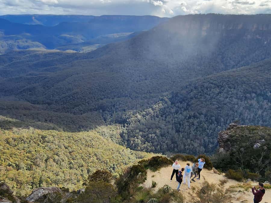 From Sydney: Blue Mountains Tour with Waterfall Walk & Lunch - Should you book it?