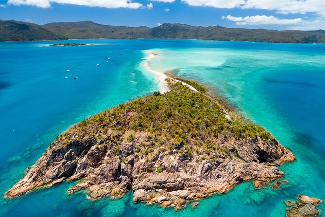 Full-Day Whitsunday Sail and Snorkel Adventure with Lunch - The crew shapes the mood