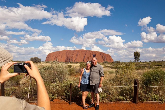 Full Uluru Base Walk at Sunrise Including breakfast - Kuniya, Liru, Mala, and Mutitjulu Waterhole