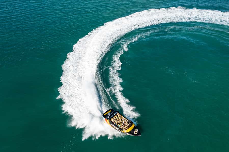 Gold Coast: 1-Hour Extreme Jet Boat Ride - 80 kilometers per hour, then a 360-degree spin