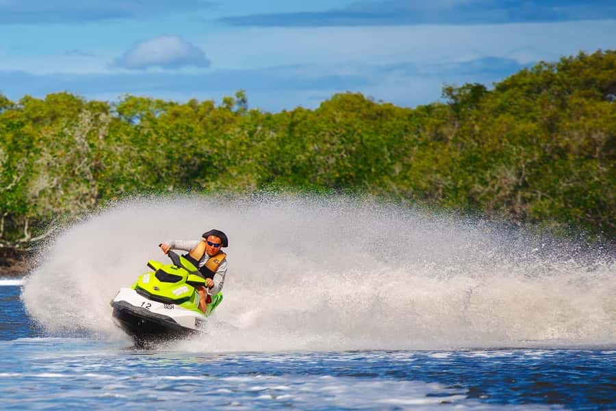 Gold Coast: 1-Hour Jet Ski Ride -No slow zones + Free Photos - Why this Gold Coast ride feels different