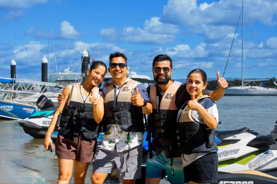Gold Coast: 1-Hour Jet Ski Ride -No slow zones + Free Photos - The first minutes: briefing, equipment, and control