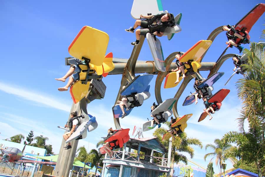 Gold Coast: Dreamworld & SkyPoint 2-Day Ticket - Tiger Island and Native Wildlife