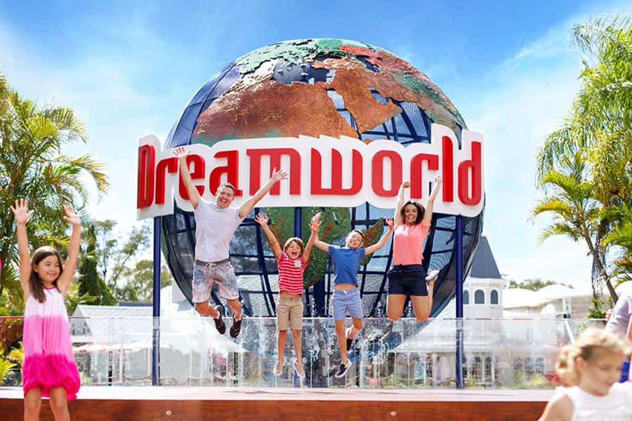 Gold Coast: Dreamworld & SkyPoint 2-Day Ticket - A Smart Two-Day Plan at Dreamworld