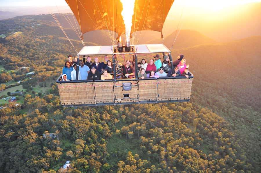 Gold Coast: Hot Air Balloon Flight with Buffet Breakfast - A Walk-In Basket That Makes Boarding Easier