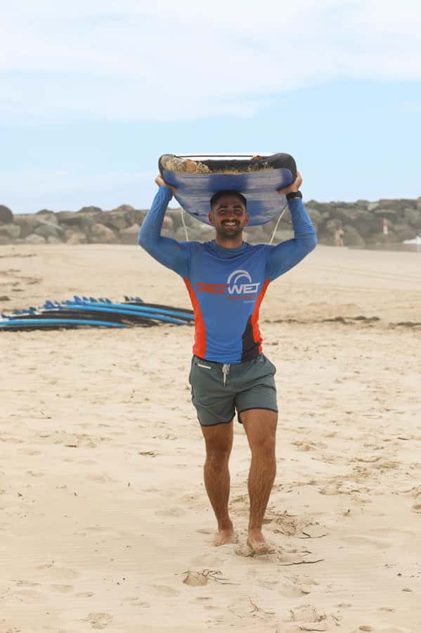 Gold Coast's Favourite Learn to Surf Lesson (Ages 13+) - A Gold Coast view that improves the experience