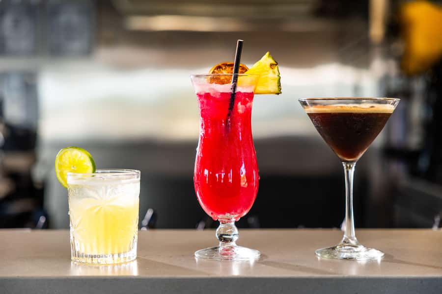 Gold Coast: Sightseeing Cruise with Buffet Lunch - Drinks, service, and the mood on board