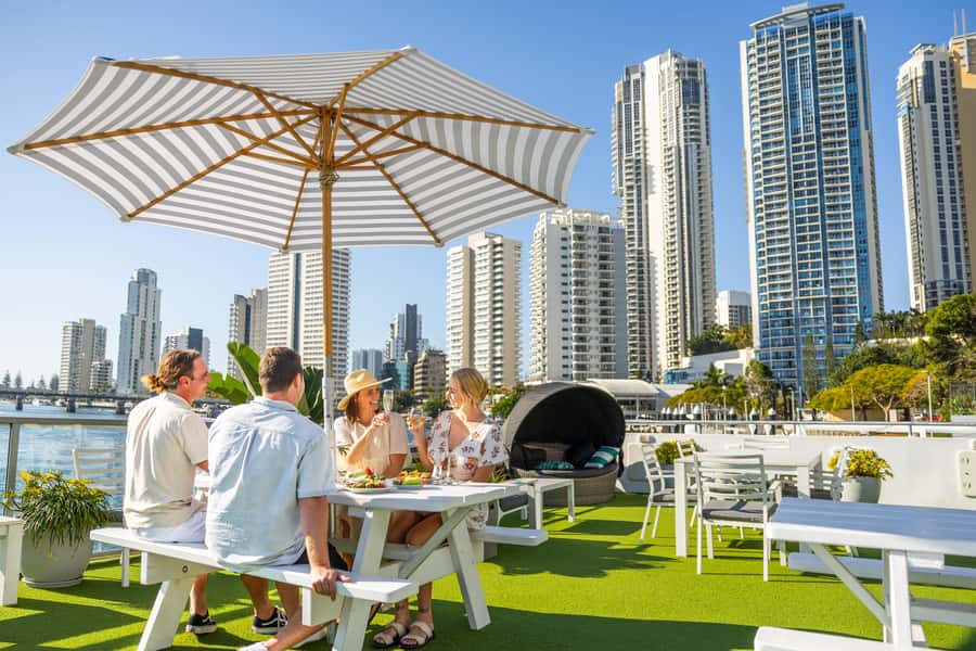 Gold Coast: Sightseeing Cruise with Buffet Lunch - Appel Park makes the start refreshingly simple