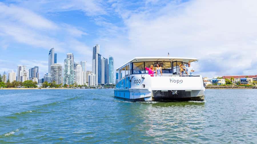 Gold Coast: Sightseeing Hop-on Hop-off Cruise - Why the ferry is a smart way to see the Gold Coast