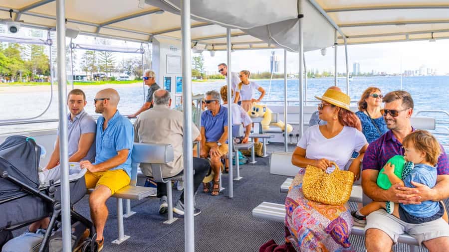 Gold Coast: Sightseeing Hop-on Hop-off Cruise - Making the hourly timetable work for you