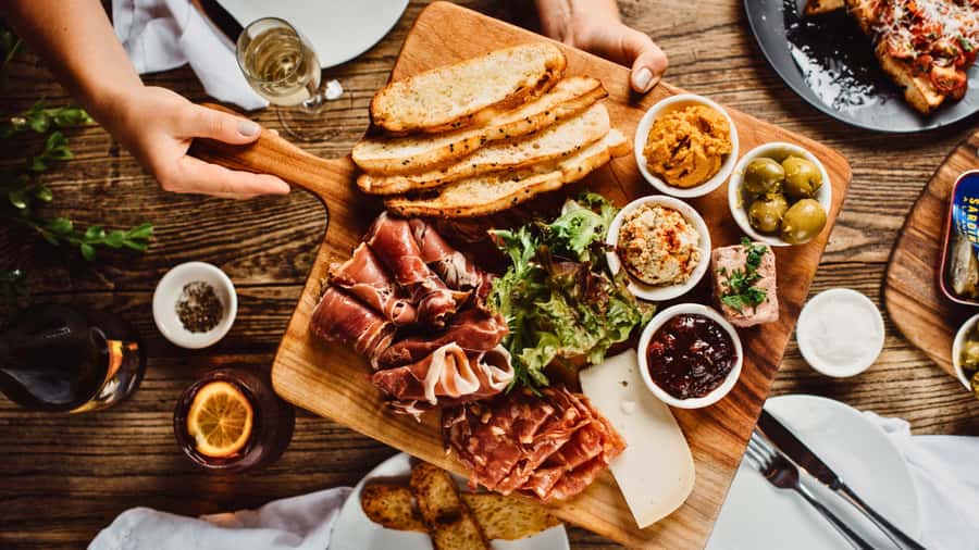 Hahndorf Hidden Gems: Full-Day Adventure - Lunch at Haus Restaurant