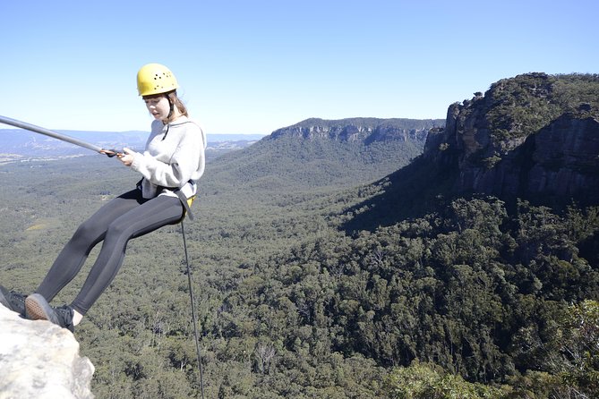 Half-Day Abseiling Adventure in Blue Mountains National Park - What the guides add to the experience