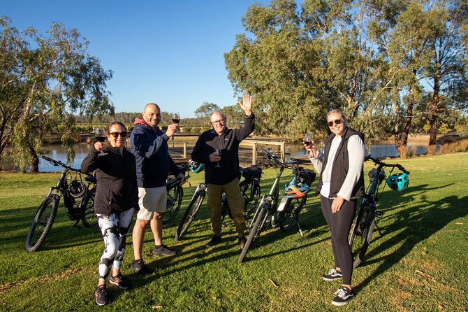 Half Day E-Bike Hire Echuca - Riding beside the Murray toward Moama