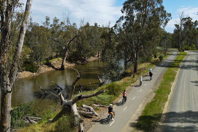Half Day E-Bike Hire Echuca - Scenic Drive, Banuyle Forest, and food stops