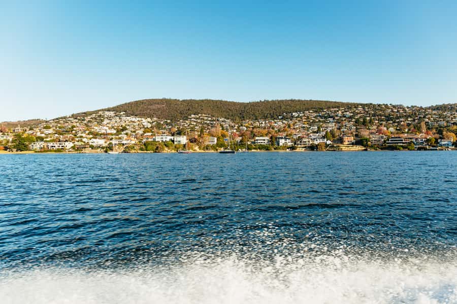 Hobart: 2.5-hour Iron Pot Lighthouse Cruise - Who should book this Hobart cruise?