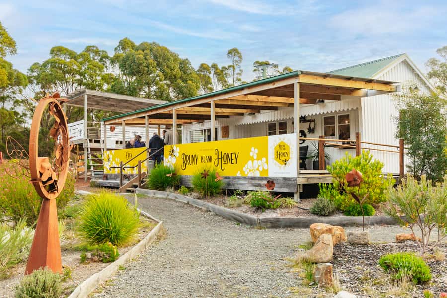 Hobart: Bruny Island Gourmet Sightseeing Day Tour - The Bligh Museum adds context