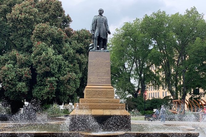 Hobart History, People & Places - 2 hour city walk - Starting at the Henry Jones Art Hotel