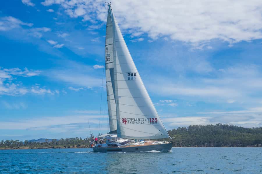 Hobart: Luxury Yacht Scenic Sailing Tour with Snacks - The best parts of the Helsal IV sailing experience