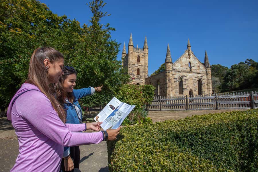 Hobart: Port Arthur, Richmond & Tasman Peninsula Active Tour - Food, clothing, and the pace of the day