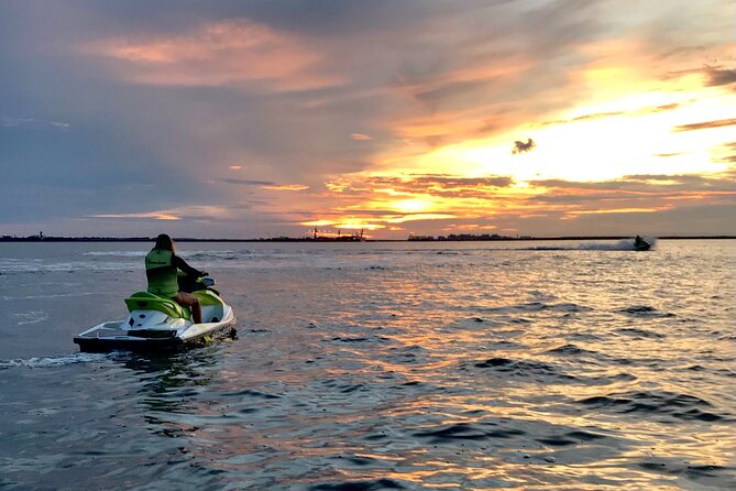 Honey Ryder Sunrise Jet Skiing in Darwin - Who will enjoy the Honey Ryder experience?