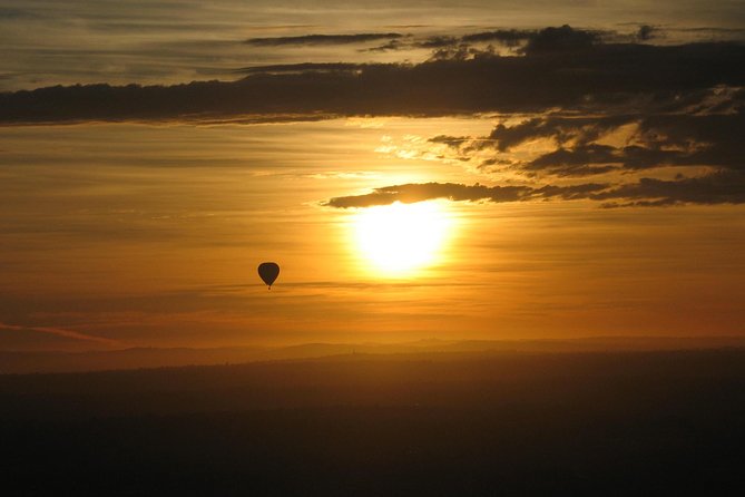Hot Air Balloon Flights Geelong (The Great Ocean) + Breakfast - About an hour over Geelong and the Bellarine Peninsula