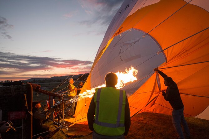 Hot Air Balloon Flights in Perth (Avon Valley) with breakfast - Landing, pack-down, and the breakfast finish