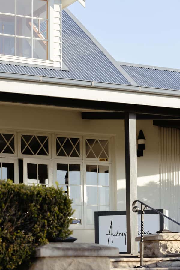 Hunter Valley: Wine Tour with 2-Course Lunch, Choc & Cheese - What $155 buys you
