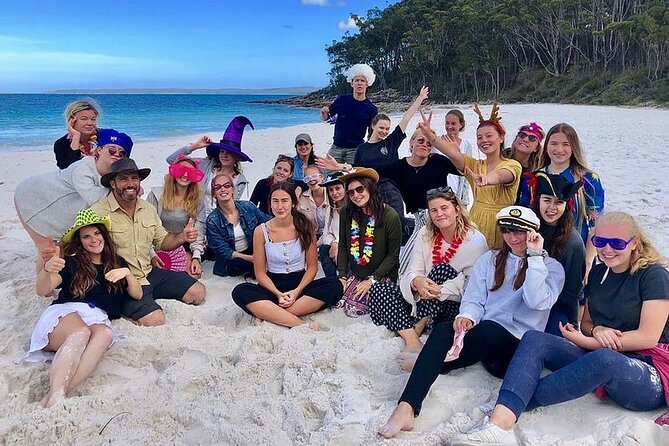Jervis Bay Tour with Dolphins, Kangaroos & World's Whitest Beach - Cruising Jervis Bay for wild dolphins